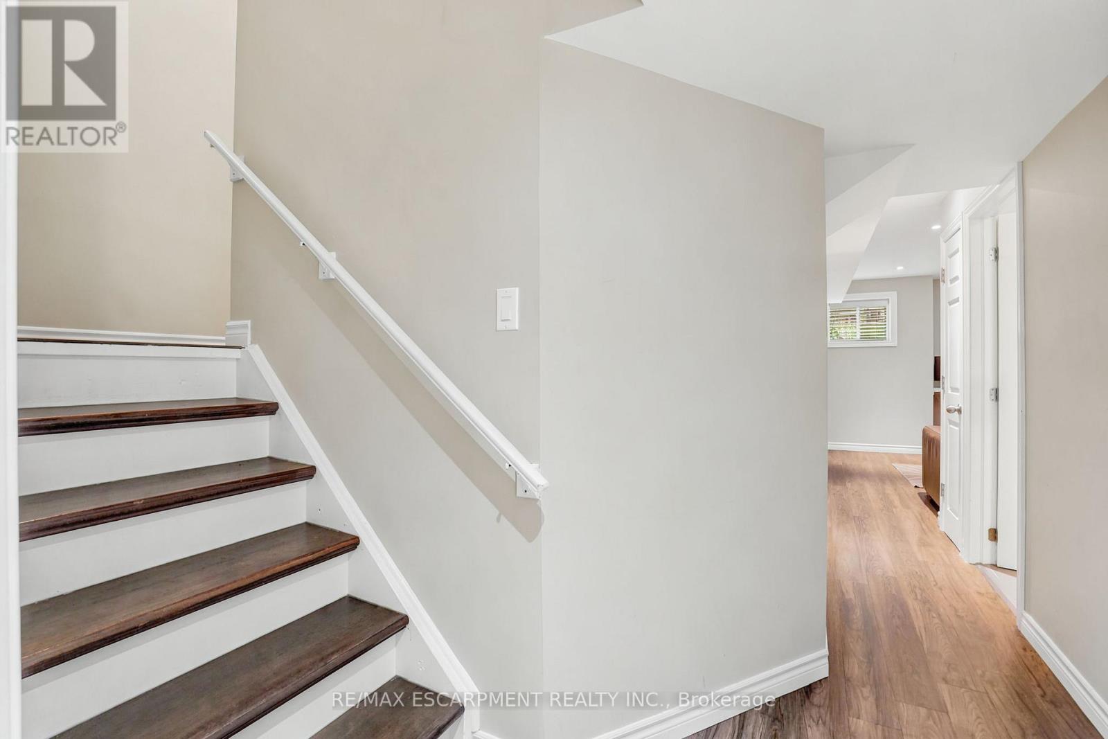 22 Cathedral Street, Hamilton, Ontario  L8B 0S3 - Photo 40 - X13164174