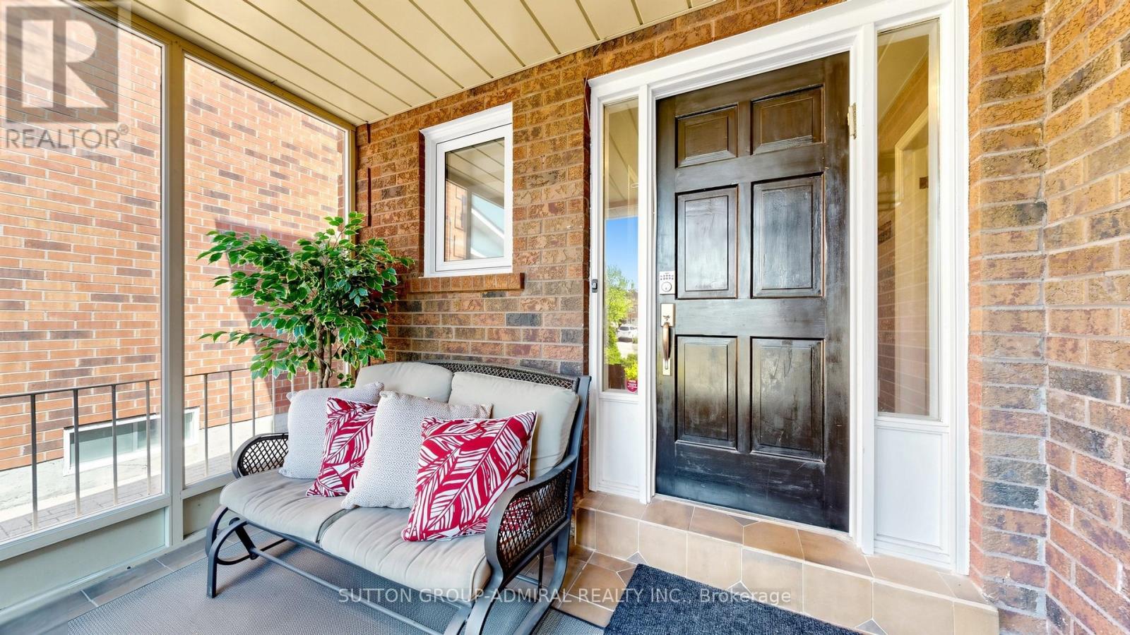 71 Oliver Lane, Vaughan, Ontario L6A 1B2 - Photo 4 - N13161262