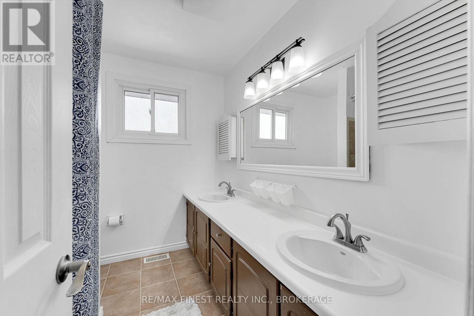 838 Woodside Drive, Kingston, Ontario  K7P 1T2 - Photo 31 - X12925482