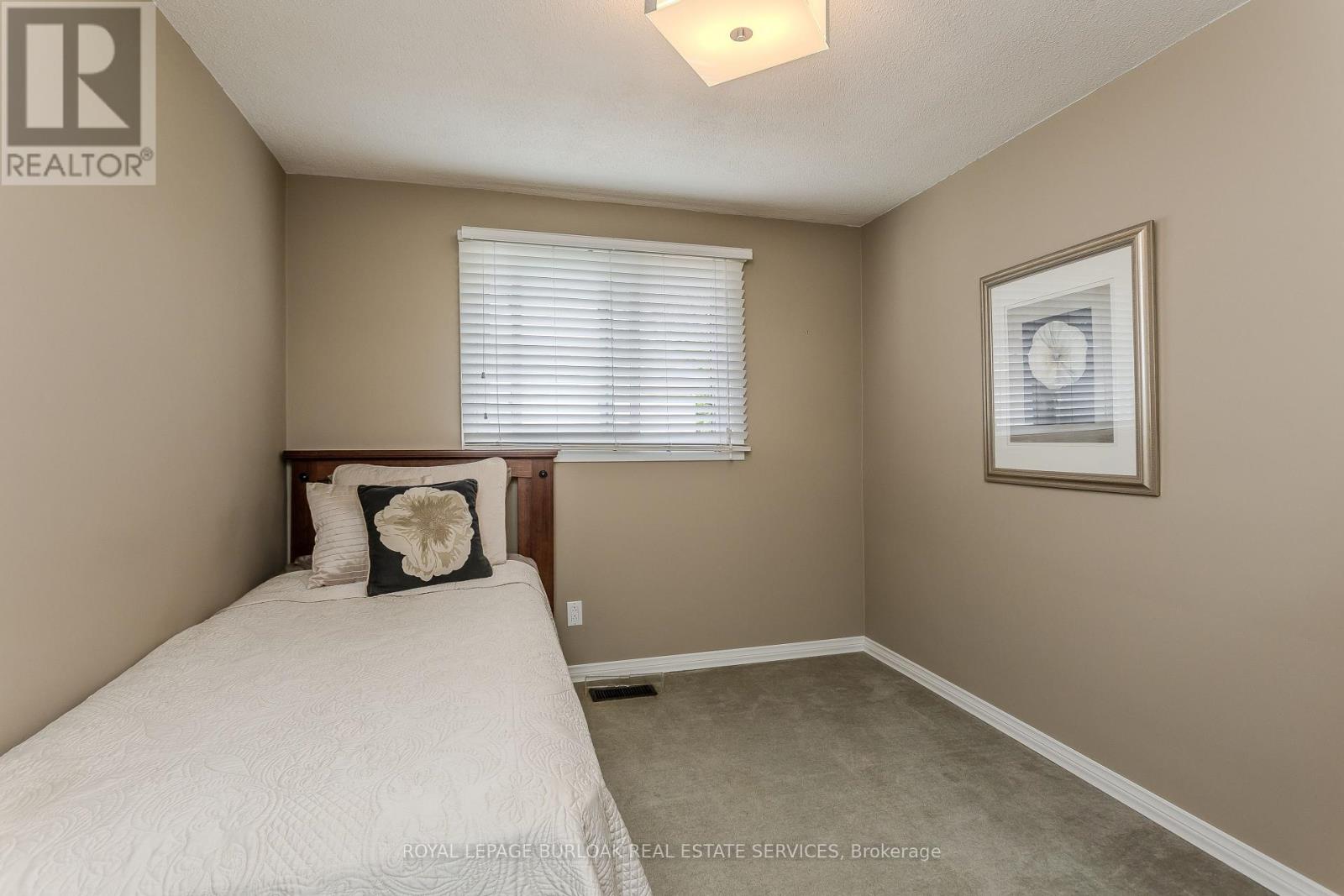 643 Artreva Crescent, Burlington, Ontario  L7L 2B8 - Photo 14 - W13161380