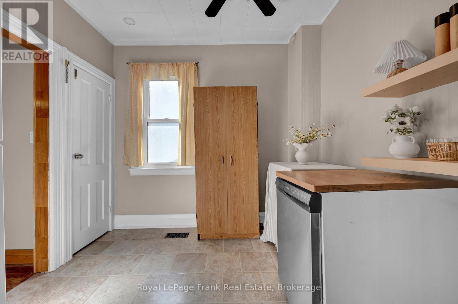 78 Fisher Street, Oshawa, Ontario  L1H 2V3 - Photo 7 - E13161824