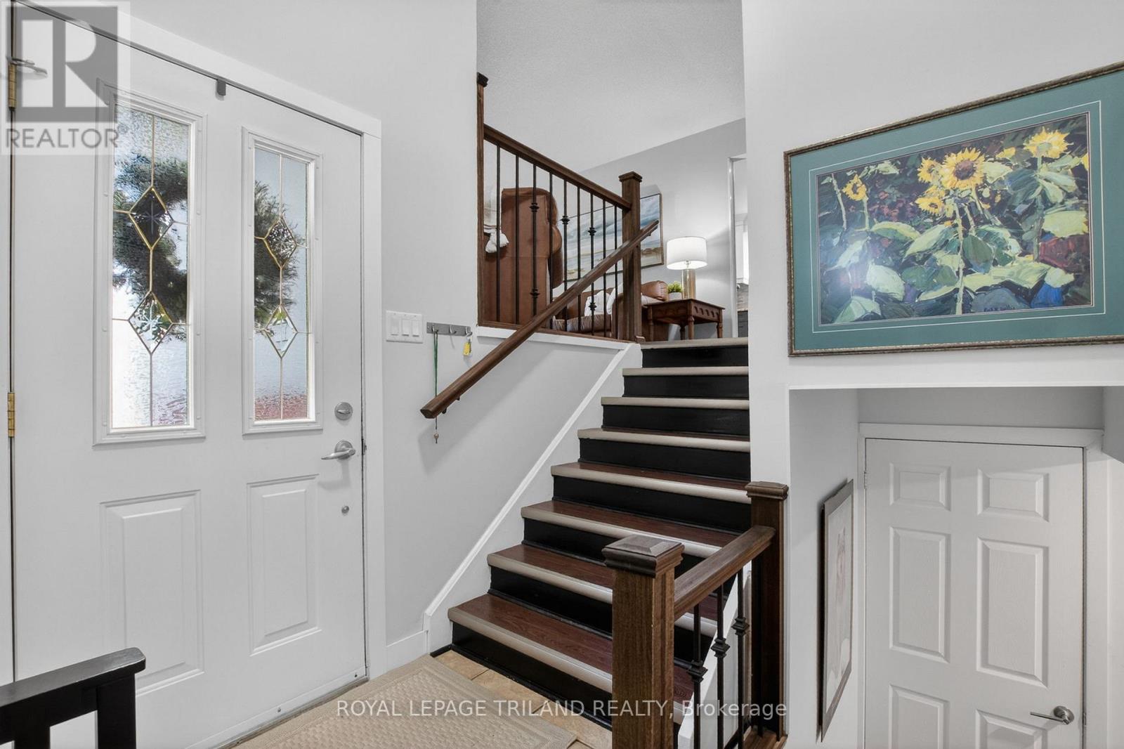 31 Beechbank Crescent, London South, Ontario  N6E 2N9 - Photo 3 - X13161320