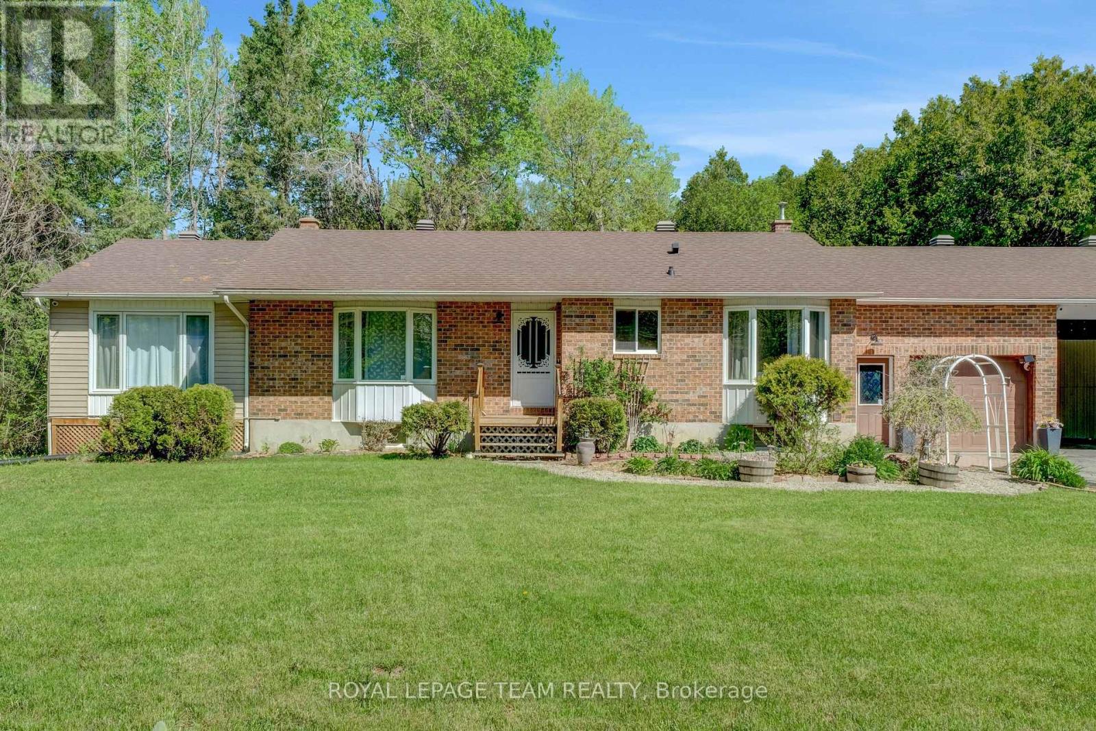 13025 Mackenzie Road, South Dundas, Ontario  K0C 1H0 - Photo 3 - X12821618