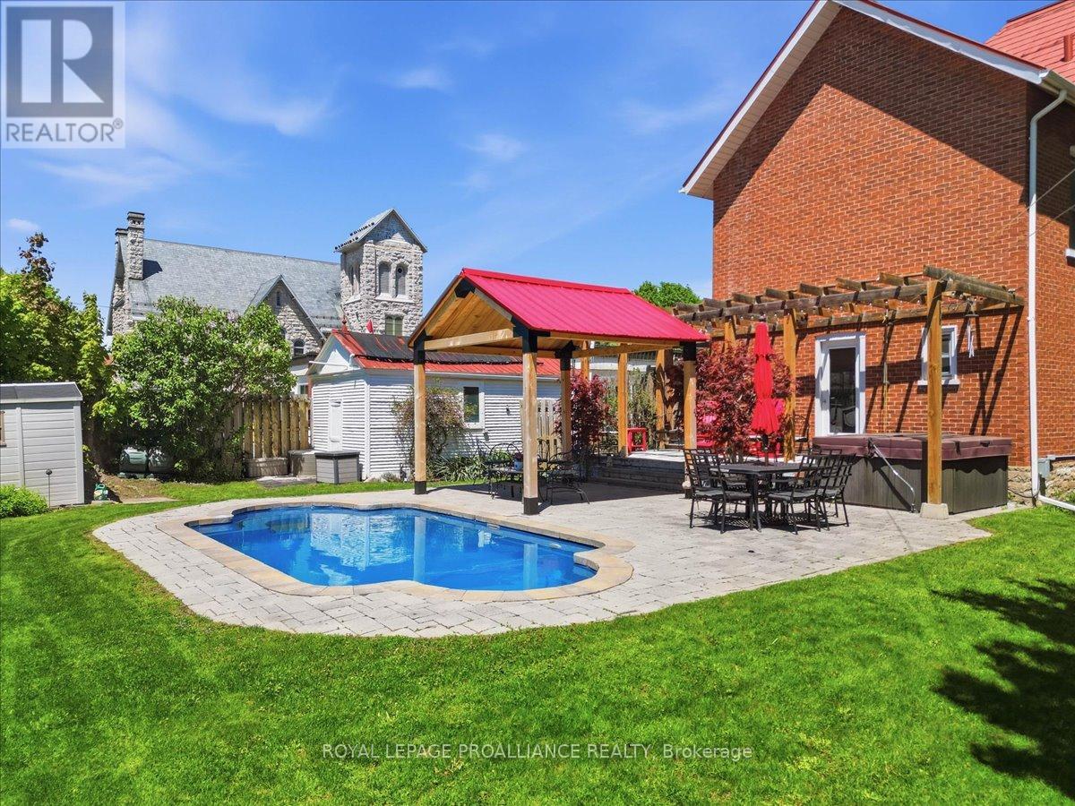 246 Colborne Street, Tweed, Ontario  K0K 3J0 - Photo 3 - X12798478