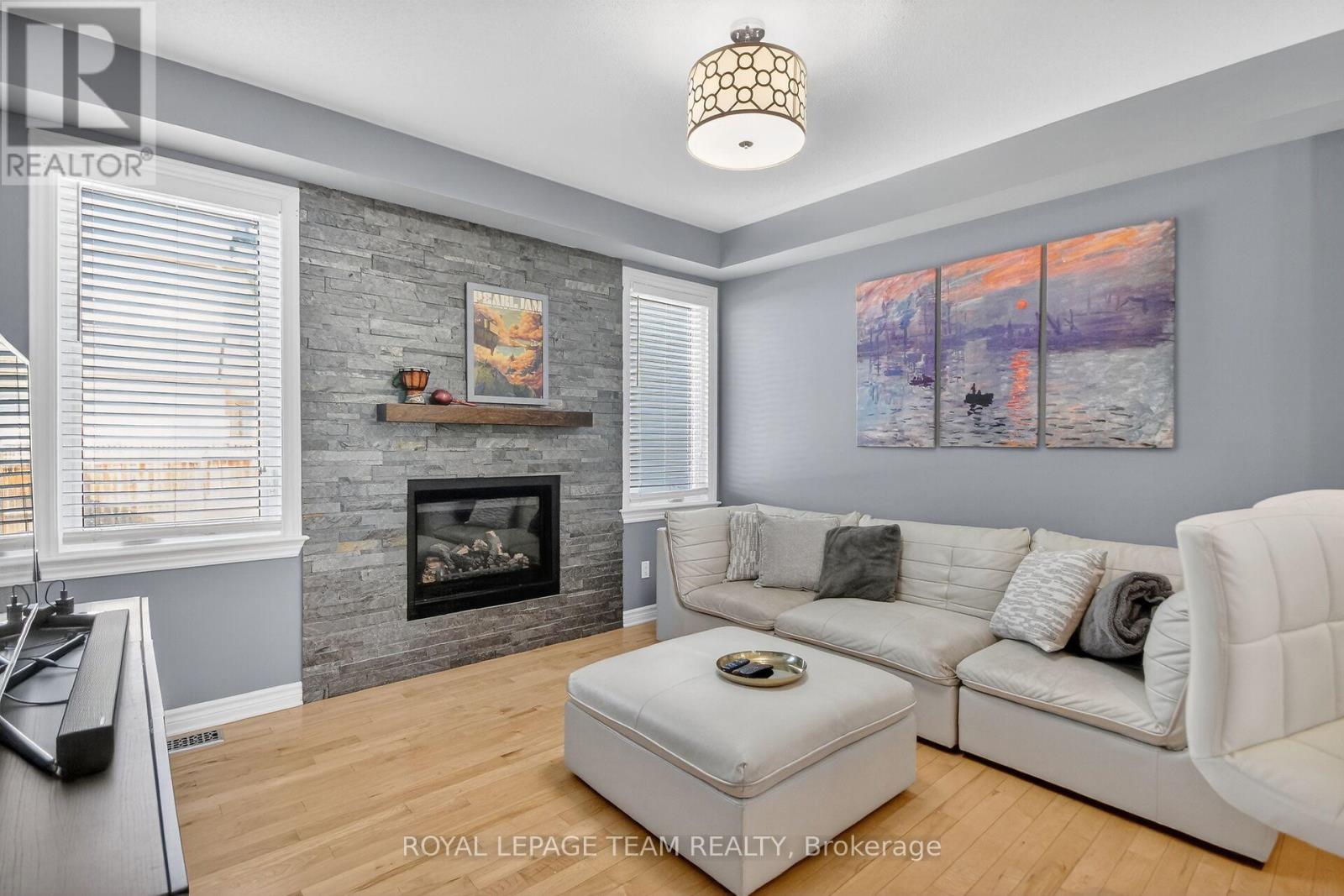 1591 Carronbridge Circle, Ottawa, Ontario  K2M 0G5 - Photo 3 - X12844660