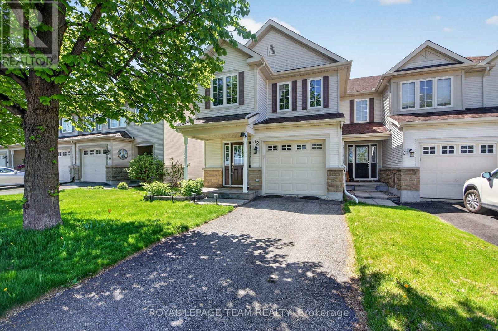 32 RIVERSTONE DRIVE N, Ottawa, Ontario
