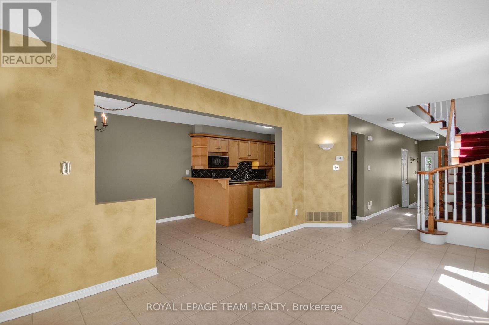32 Riverstone Drive N, Ottawa, Ontario  K2J 4X7 - Photo 11 - X12993418
