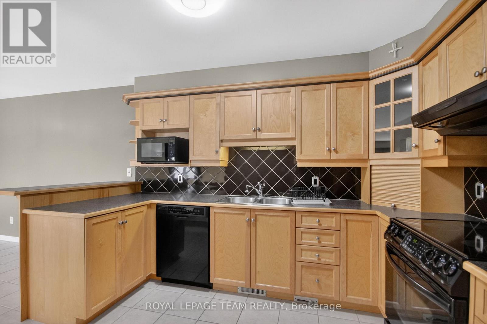 32 Riverstone Drive N, Ottawa, Ontario  K2J 4X7 - Photo 15 - X12993418