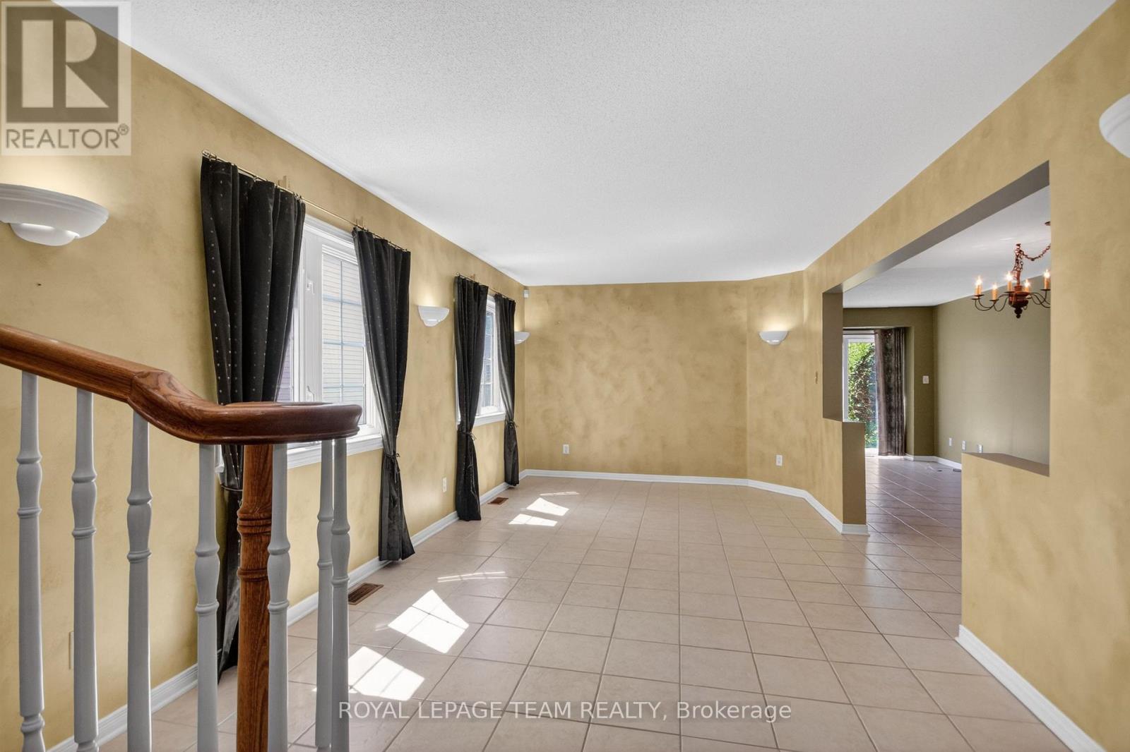 32 Riverstone Drive N, Ottawa, Ontario  K2J 4X7 - Photo 8 - X12993418