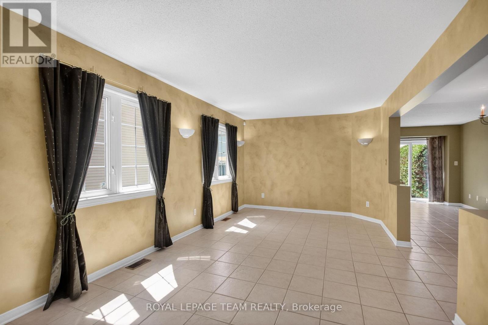 32 Riverstone Drive N, Ottawa, Ontario  K2J 4X7 - Photo 9 - X12993418