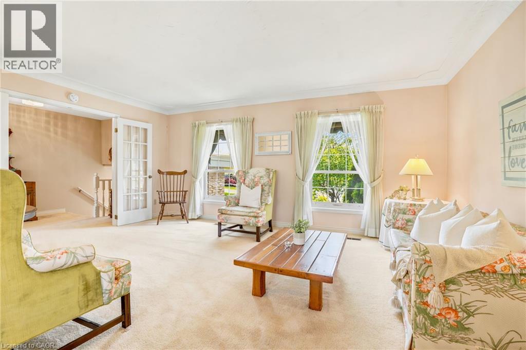 9 Magnolia Court, Fonthill, Ontario  L3E 0H5 - Photo 8 - 40829761