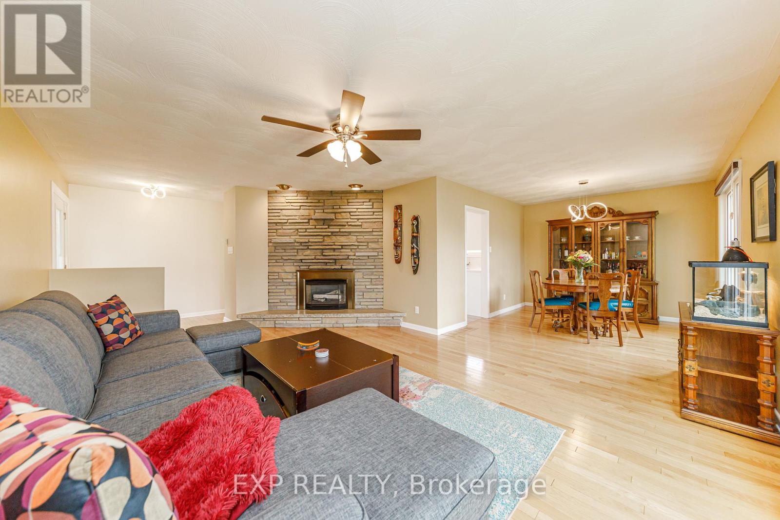 1642 Valmarie Avenue, Ottawa, Ontario  K2C 1W1 - Photo 5 - X13159050