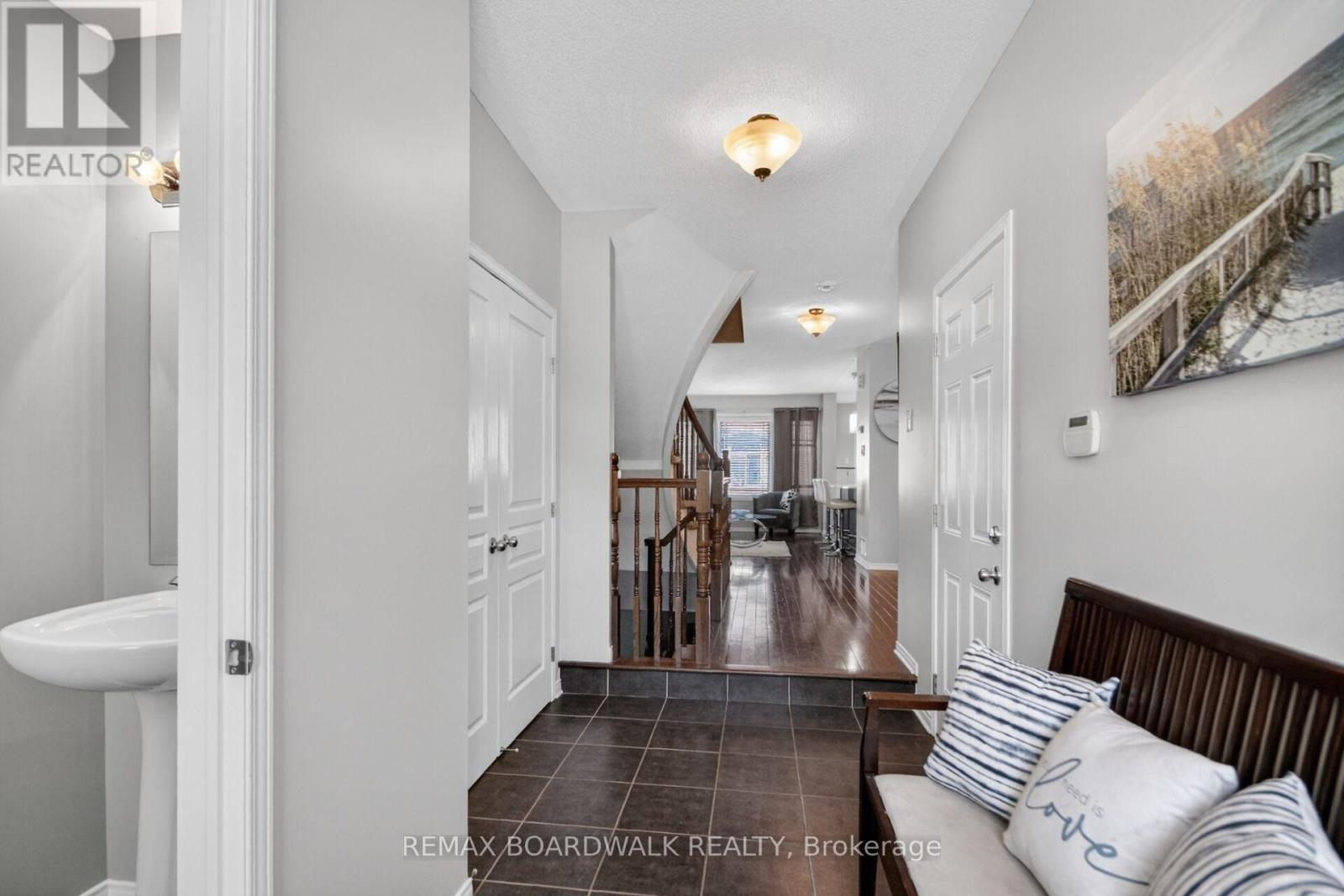 1621 Westhall Way, Ottawa, Ontario  K2M 0G7 - Photo 7 - X13161258