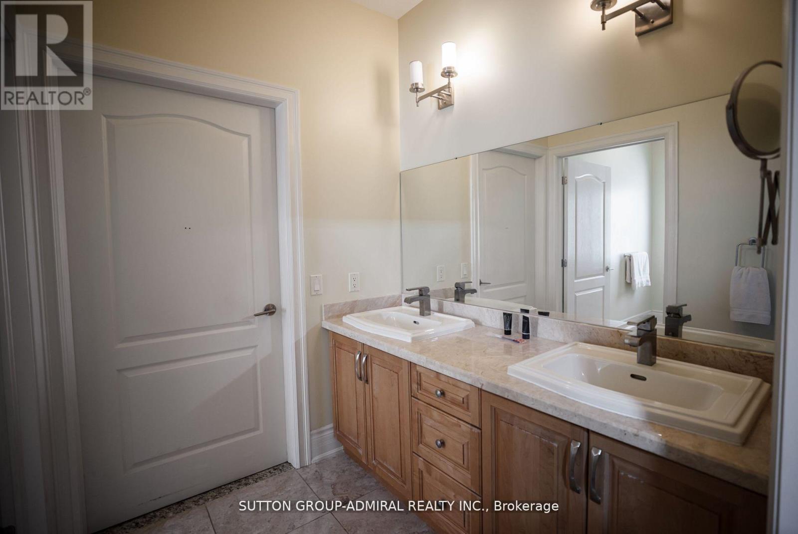 62 Bond Crescent, Richmond Hill, Ontario L4E 3K5 - Photo 23 - N13161432