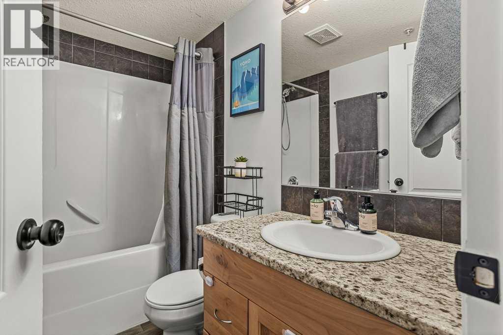 201, 300 Palliser Lane, Canmore, Alberta  T1W 0H5 - Photo 23 - A2302342