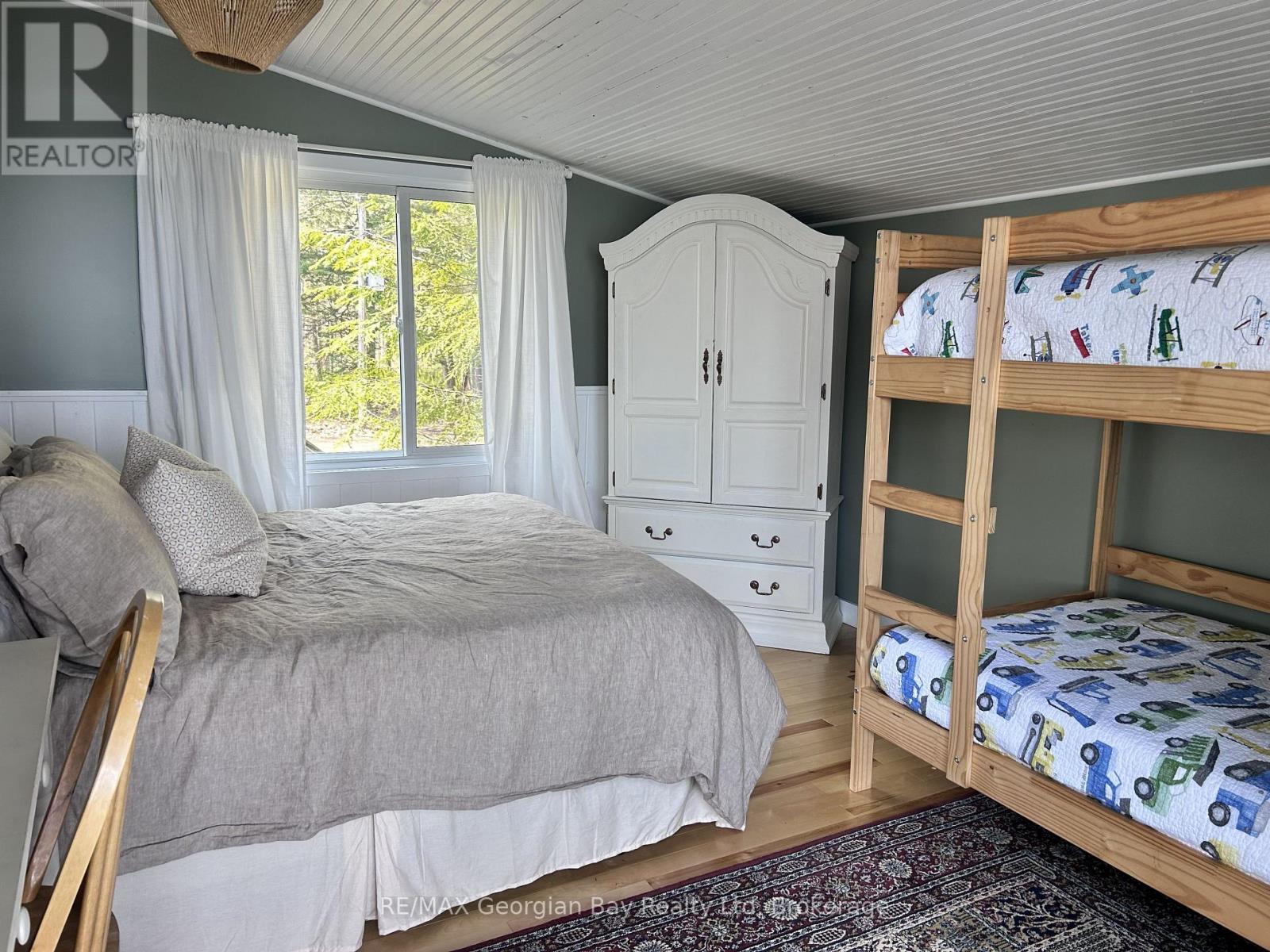 589 Mkade Kegwin Miikan Road, Christian Island 30, Ontario  L9M 0A9 - Photo 30 - S13161928