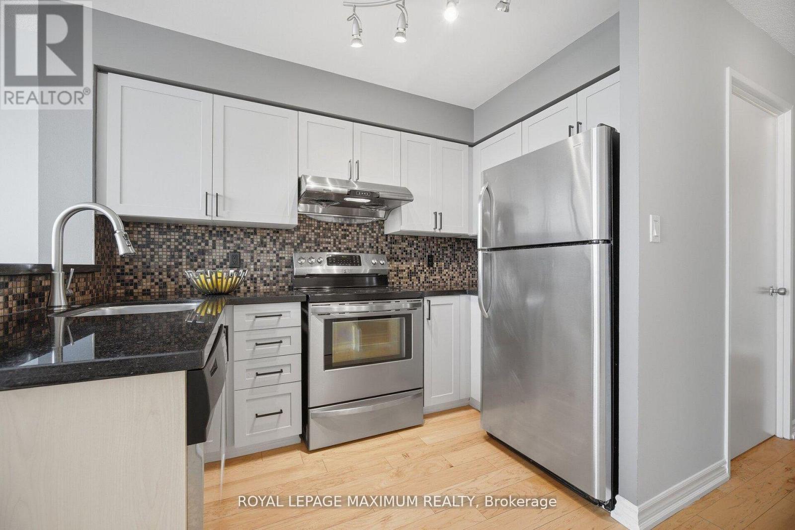 508 - 200 Manitoba Street, Toronto, Ontario M8Y 3Y9 - Photo 8 - W13161436