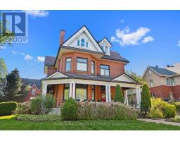 307 MAPLE AVENUE, Pembroke, Ontario