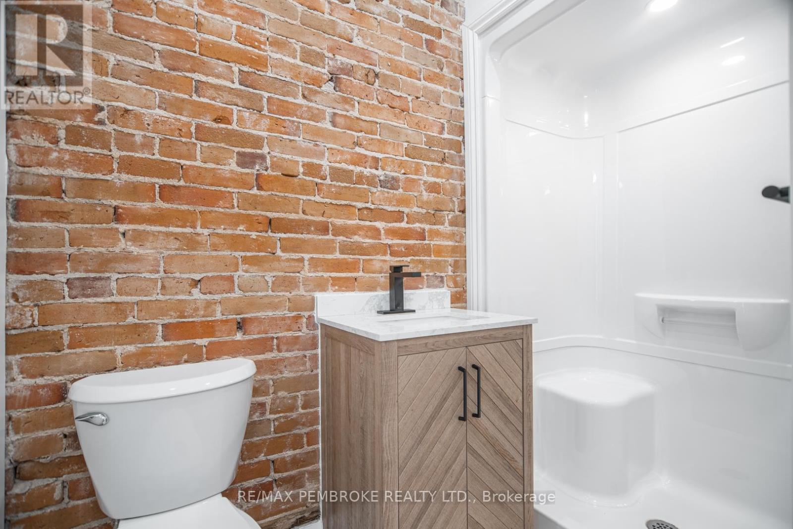 392 Isabella Street, Pembroke, Ontario  K8A 5T5 - Photo 20 - X12886786