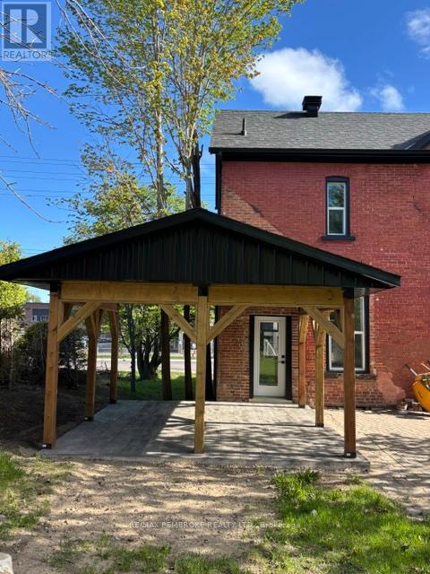 392 Isabella Street, Pembroke, Ontario  K8A 5T5 - Photo 30 - X12886786