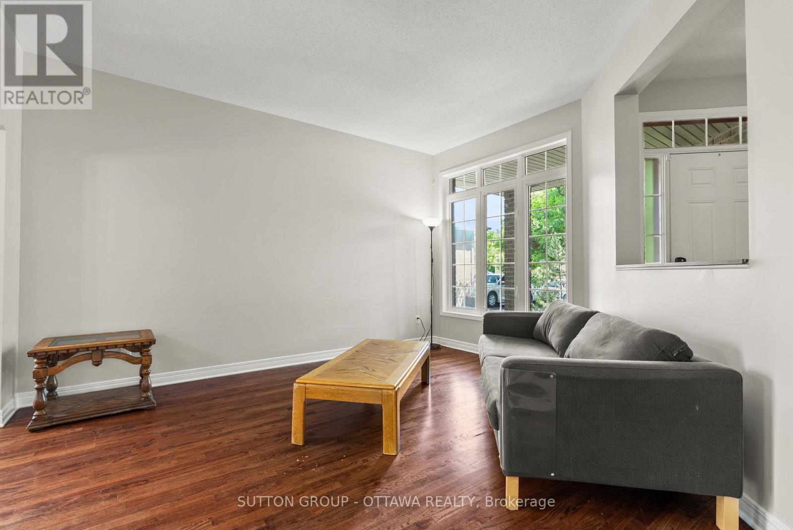 236 Colbert Crescent, Ottawa, Ontario  K1V 2C5 - Photo 5 - X13161464