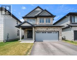 555 BOBOLINK RIDGE, Ottawa, Ontario