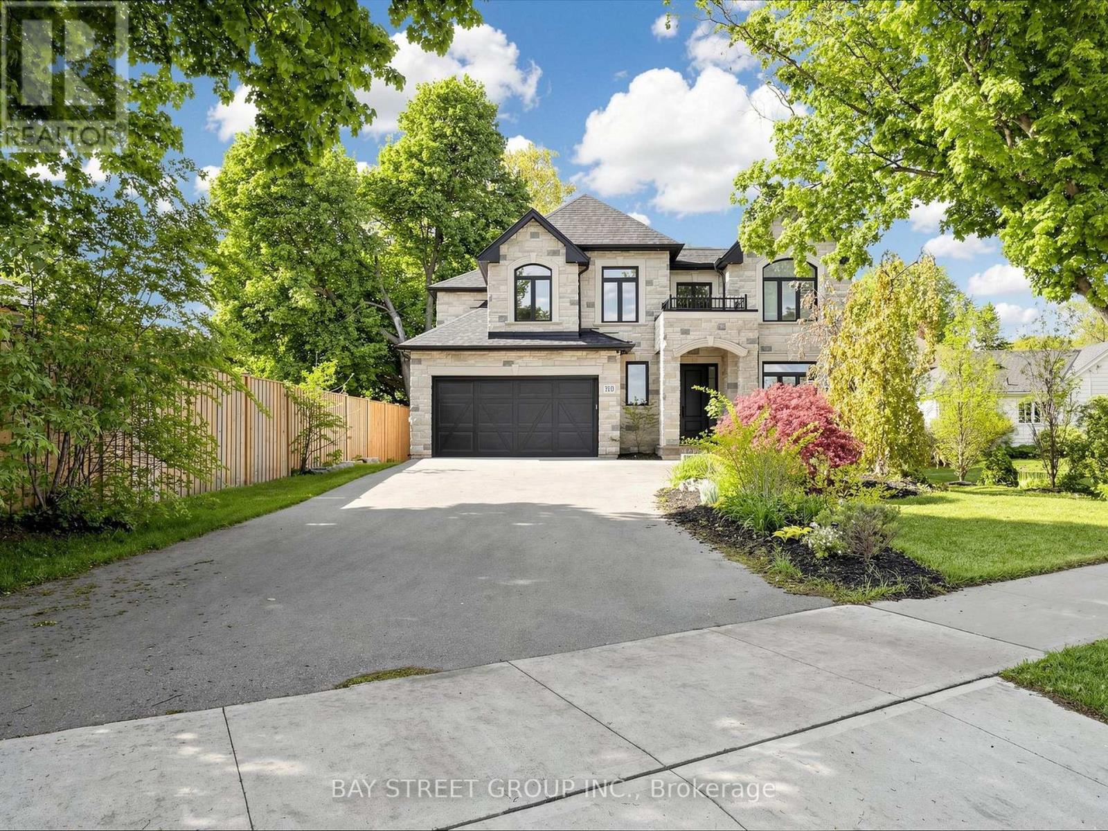 315 Wilson Street W, Hamilton, Ontario  L9G 0H8 - Photo 2 - X13164202
