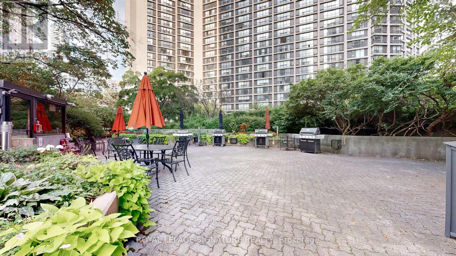 410/204 - 33 Harbour Square, Toronto, Ontario  M5J 2G2 - Photo 45 - C12747616