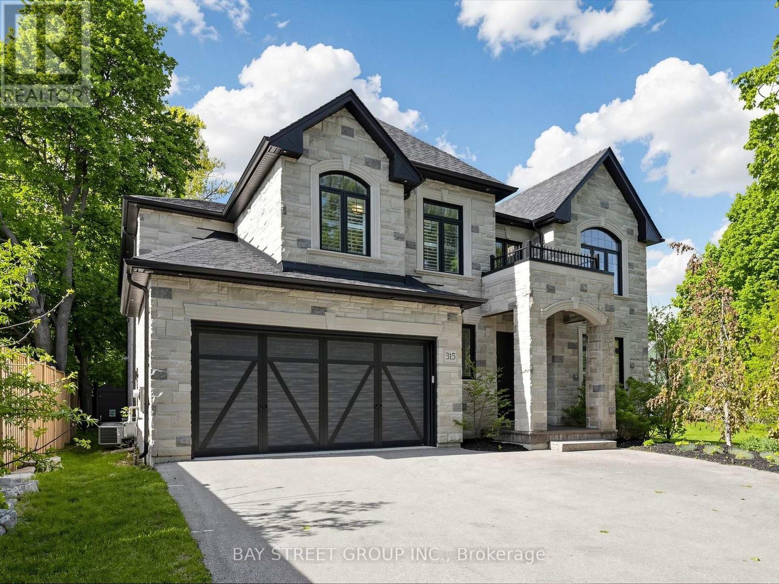 315 Wilson Street W, Hamilton, Ontario  L9G 0H8 - Photo 3 - X13164202