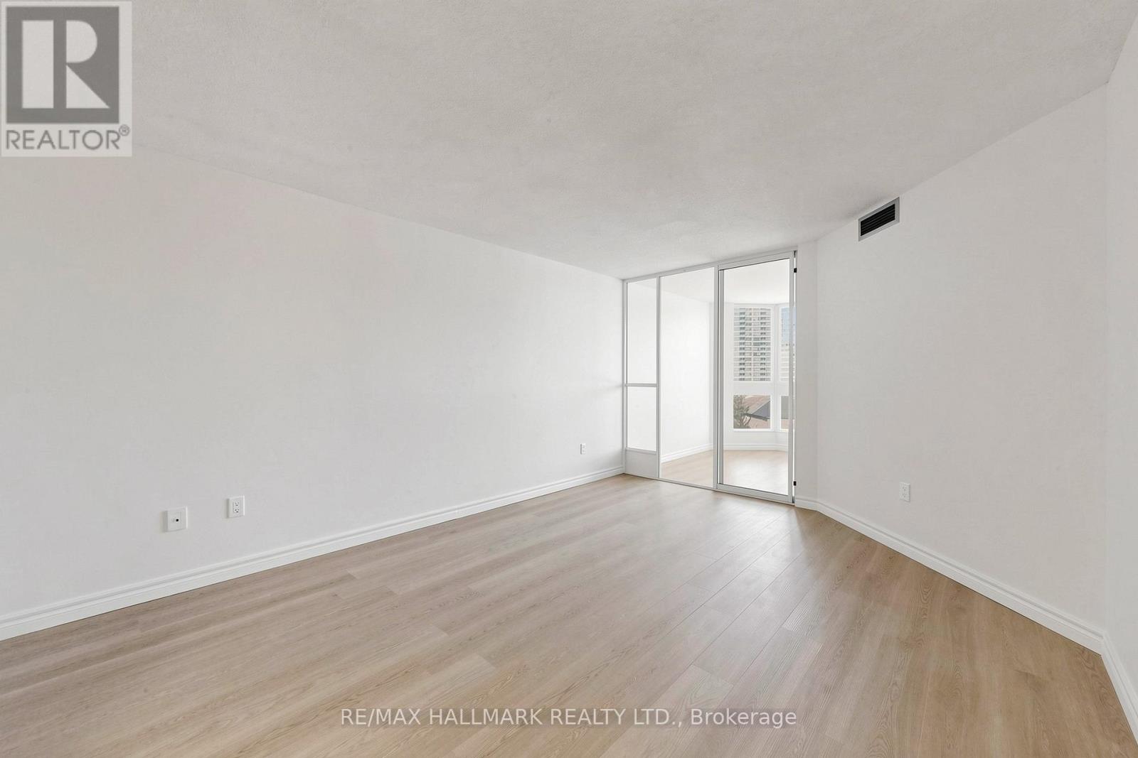 911 - 10 Kenneth Avenue, Toronto, Ontario M2N 6K6 - Photo 17 - C13148088