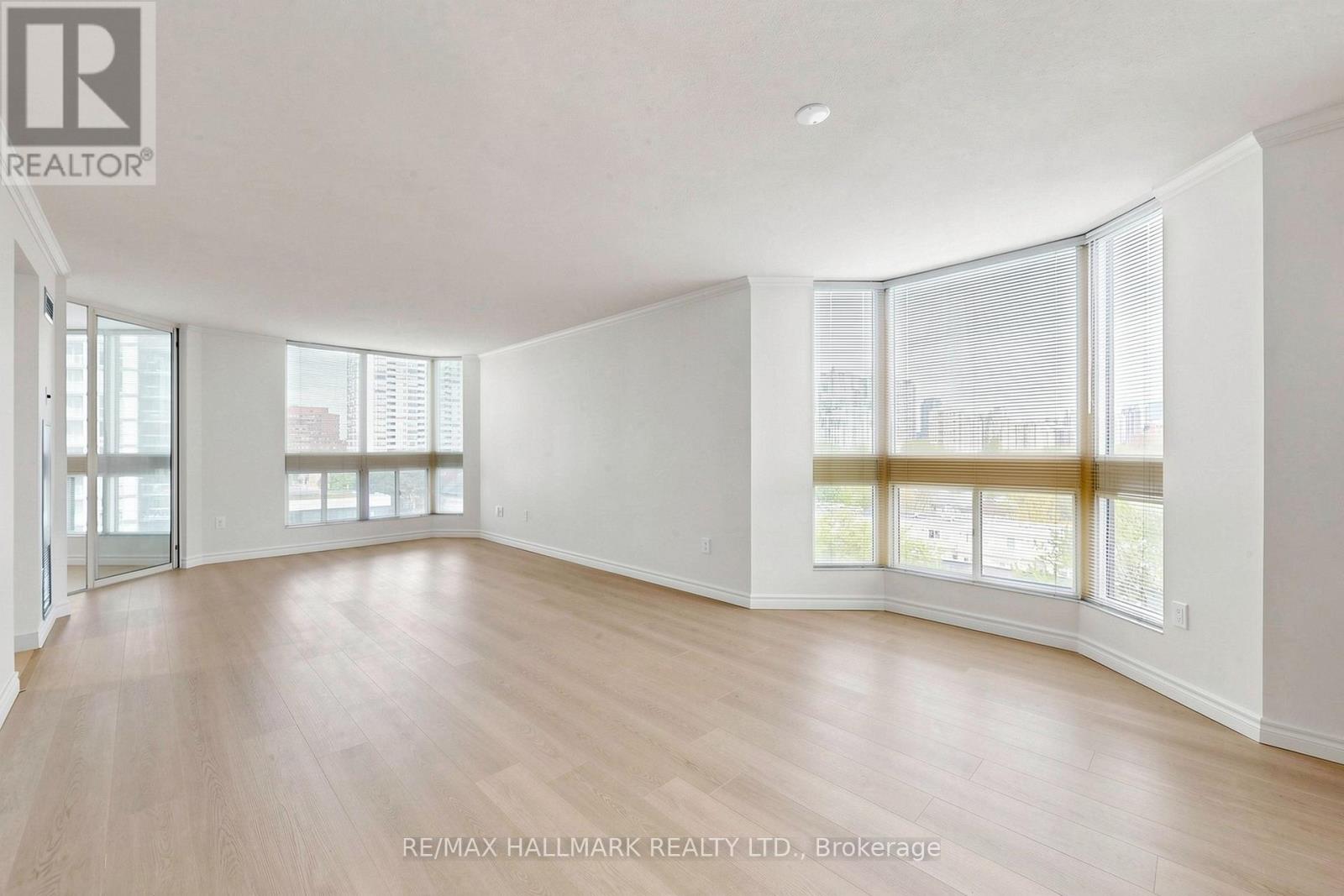 911 - 10 Kenneth Avenue, Toronto, Ontario M2N 6K6 - Photo 3 - C13148088