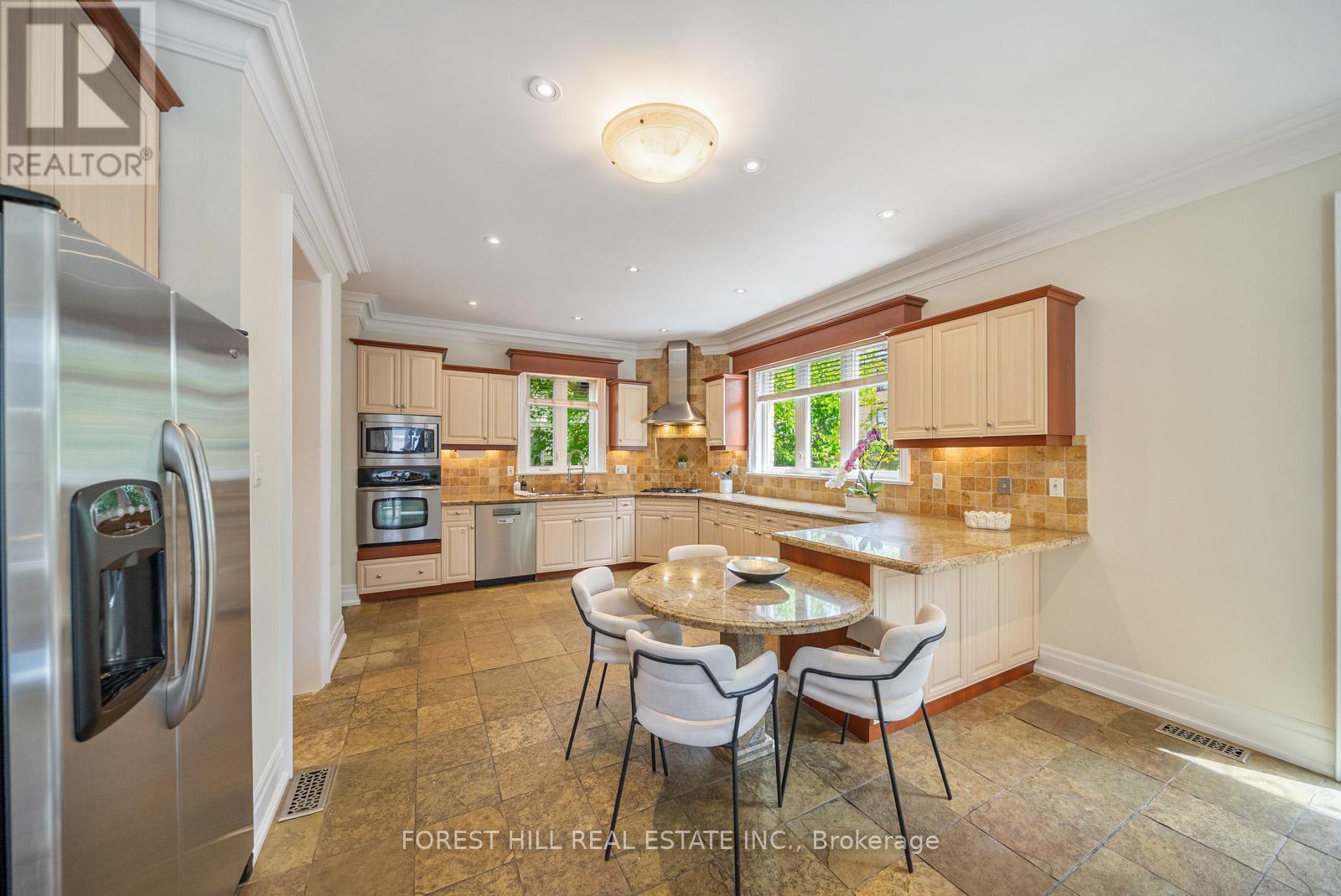 109 Dell Park Avenue, Toronto, Ontario  M6B 2V2 - Photo 16 - C13157214