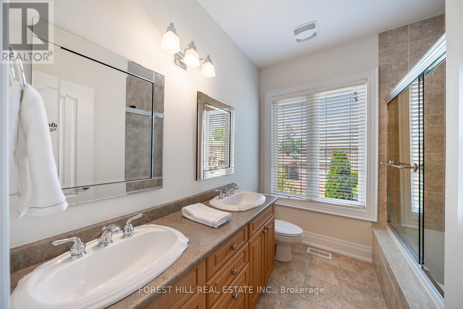 109 Dell Park Avenue, Toronto, Ontario  M6B 2V2 - Photo 38 - C13157214