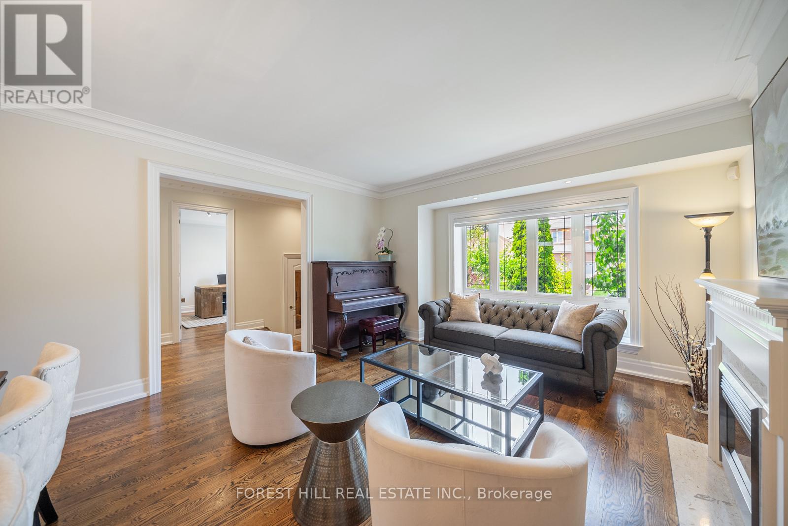 109 Dell Park Avenue, Toronto, Ontario  M6B 2V2 - Photo 11 - C13157214
