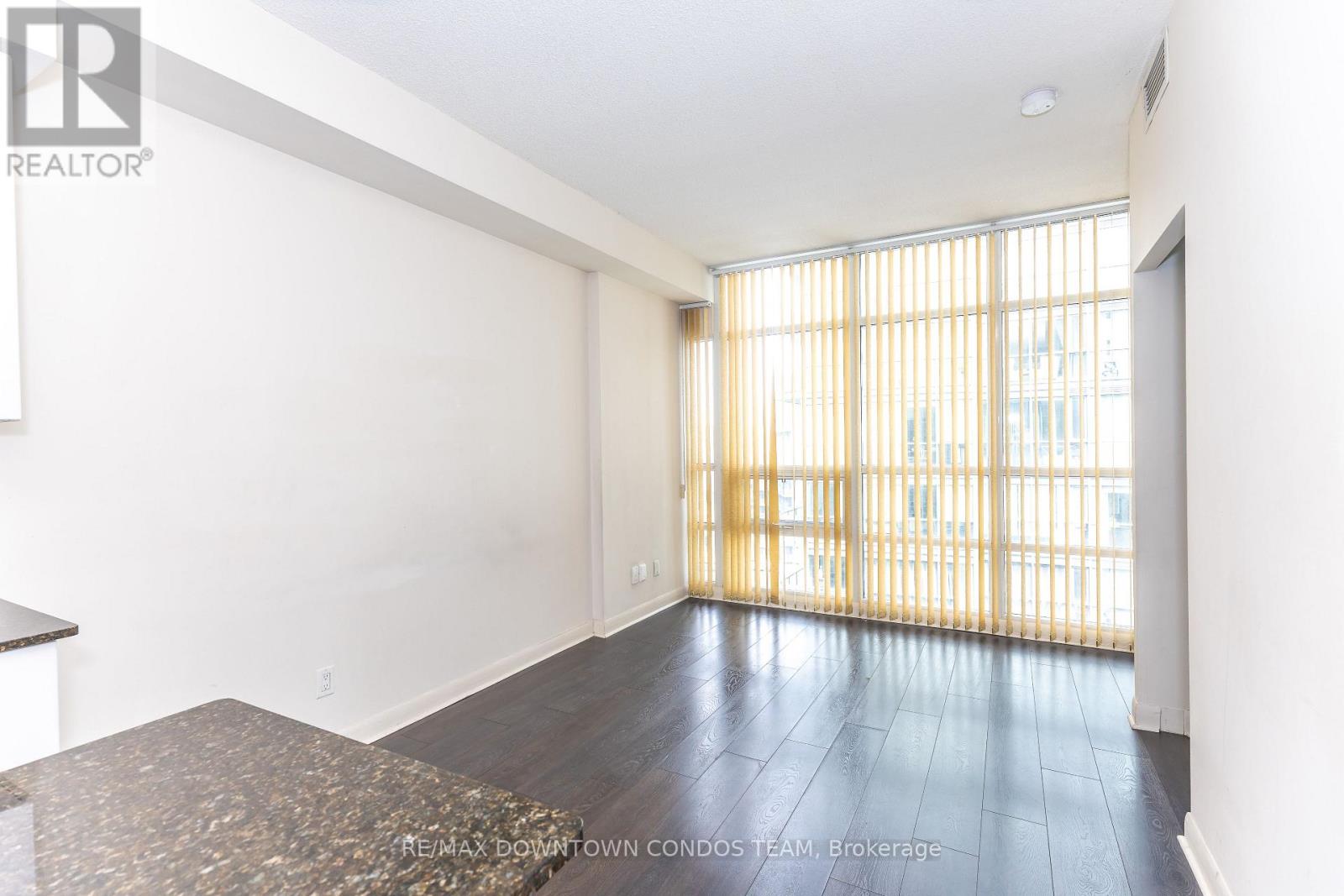 1311 - 15 Bruyeres Mews, Toronto, Ontario  M5V 0A7 - Photo 20 - C13161074