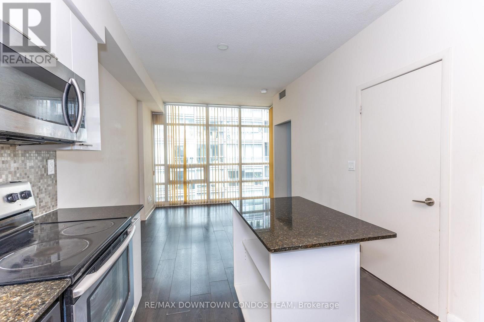 1311 - 15 Bruyeres Mews, Toronto, Ontario  M5V 0A7 - Photo 13 - C13161074