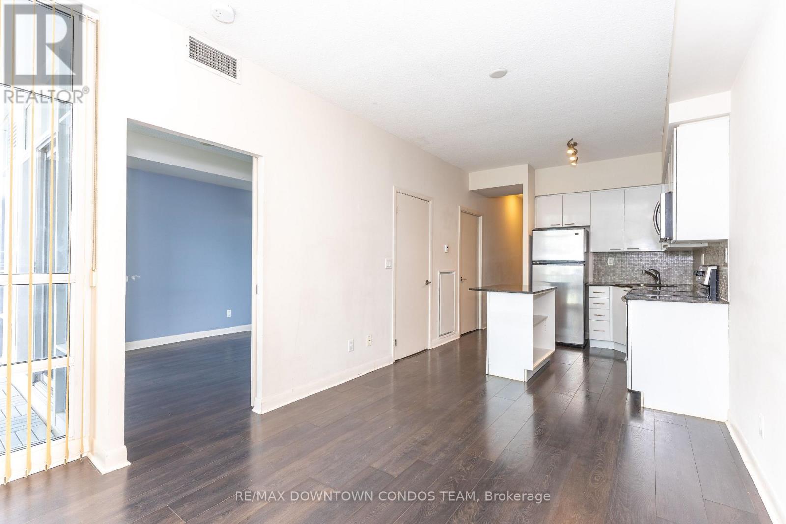 1311 - 15 Bruyeres Mews, Toronto, Ontario  M5V 0A7 - Photo 14 - C13161074