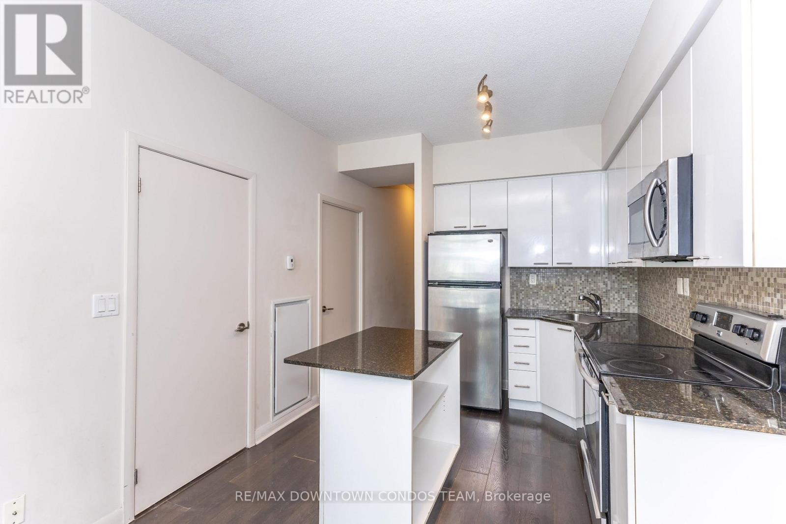 1311 - 15 Bruyeres Mews, Toronto, Ontario  M5V 0A7 - Photo 16 - C13161074