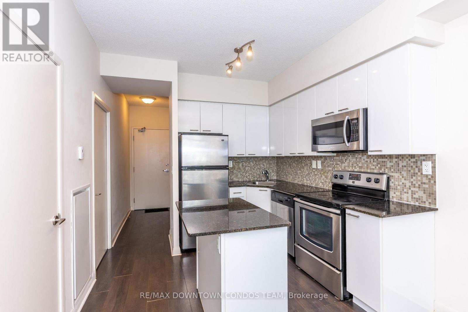 1311 - 15 Bruyeres Mews, Toronto, Ontario  M5V 0A7 - Photo 17 - C13161074