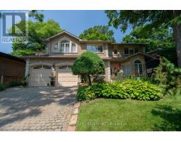 41 DEEPWOOD CRESCENT, Toronto, Ontario
