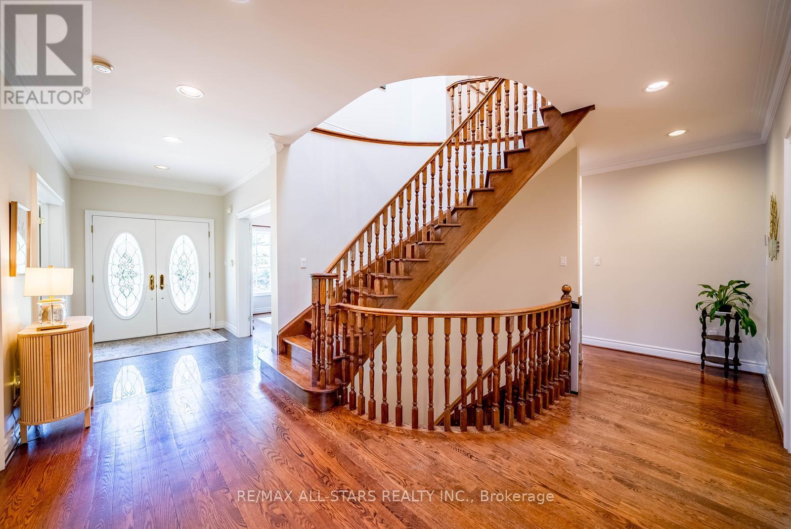 41 Deepwood Crescent, Toronto, Ontario  M3C 1N7 - Photo 6 - C13161688