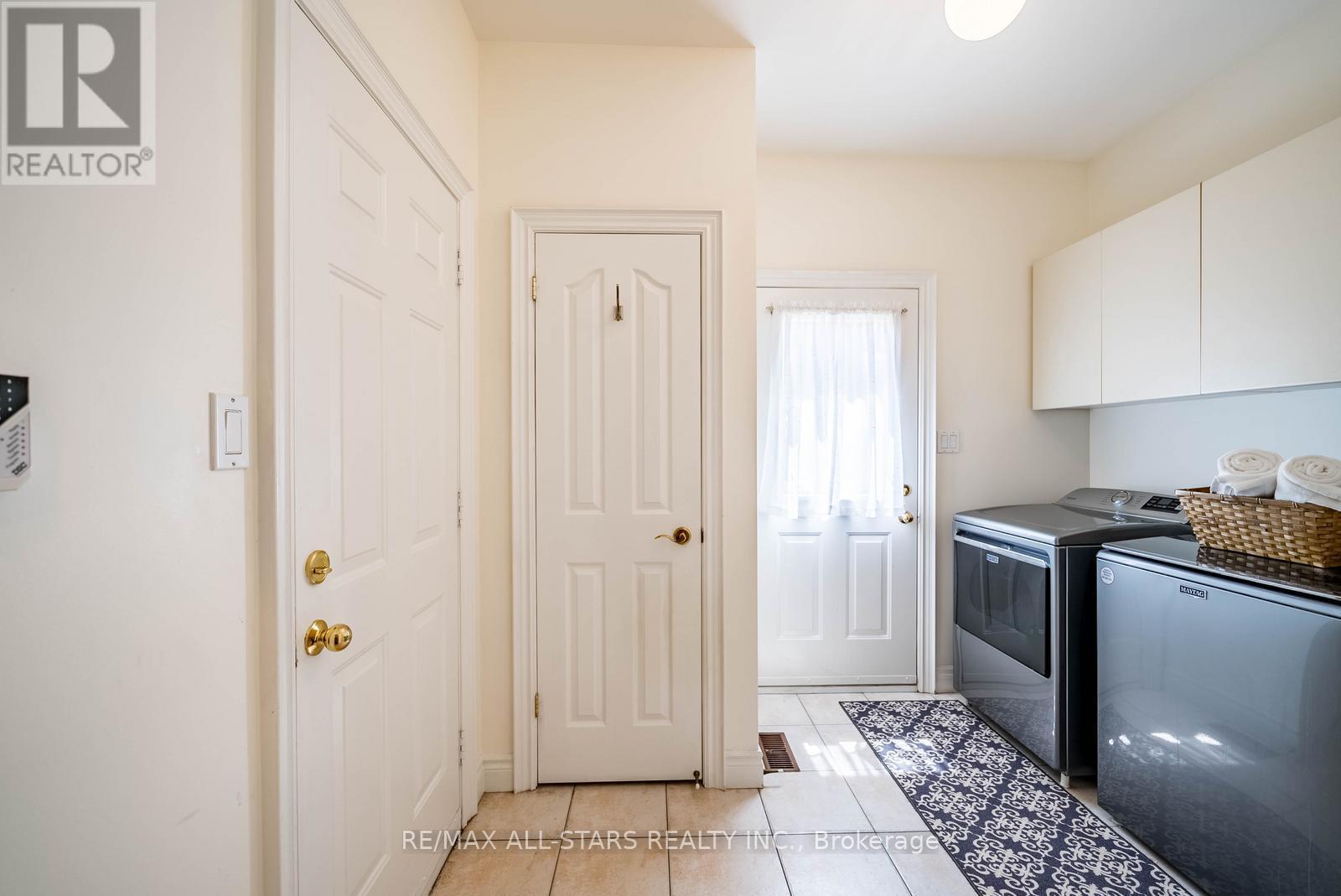 41 Deepwood Crescent, Toronto, Ontario  M3C 1N7 - Photo 18 - C13161688