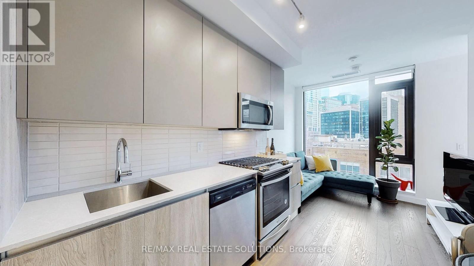 708 - 2a Church Street, Toronto, Ontario  M5E 0E1 - Photo 4 - C13161690