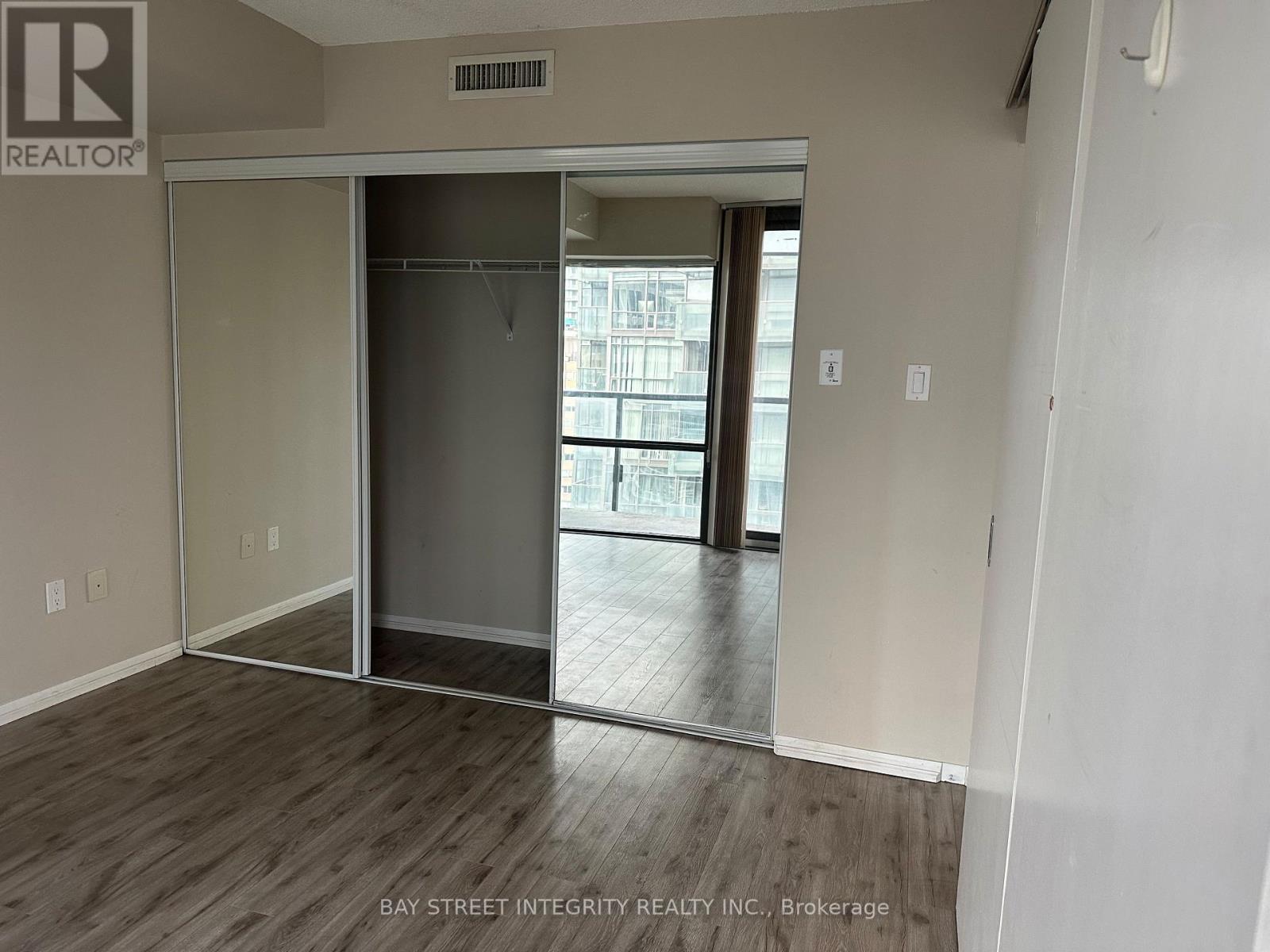 1110 - 37 Grosvenor Street, Toronto, Ontario  M4Y 3G5 - Photo 16 - C13161740