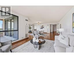 805 - 3 CONCORDE PLACE, Toronto, Ontario