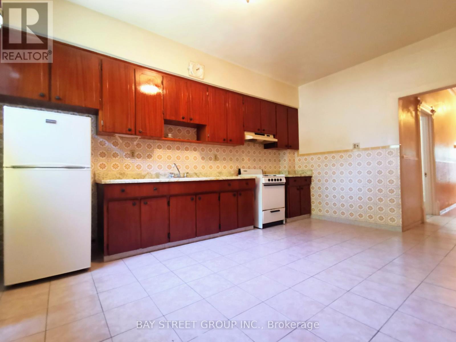 35 Borden Street, Toronto, Ontario M5S 2M8 - Photo 9 - C13161220