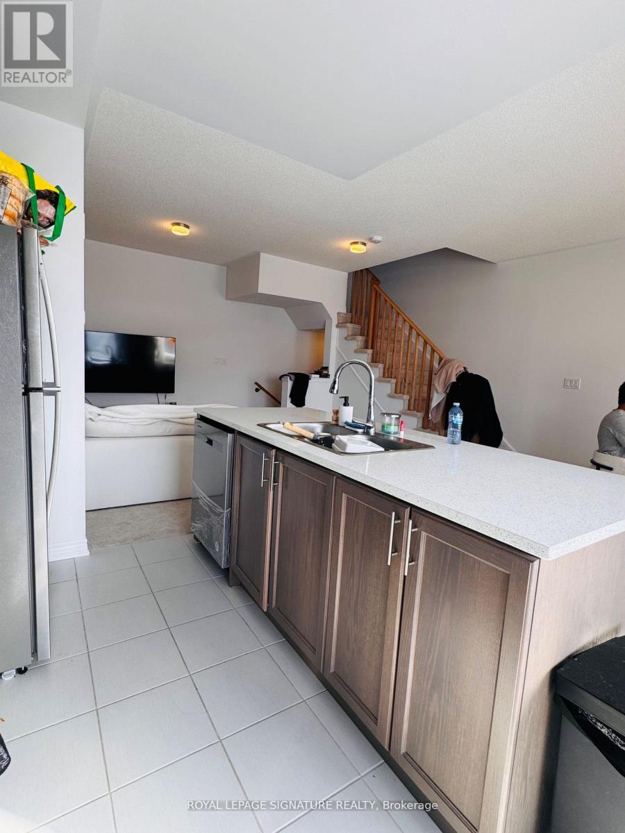 2037 Cameron Lott Crescent, Oshawa, Ontario L1H 7K5 - Photo 10 - E13161616