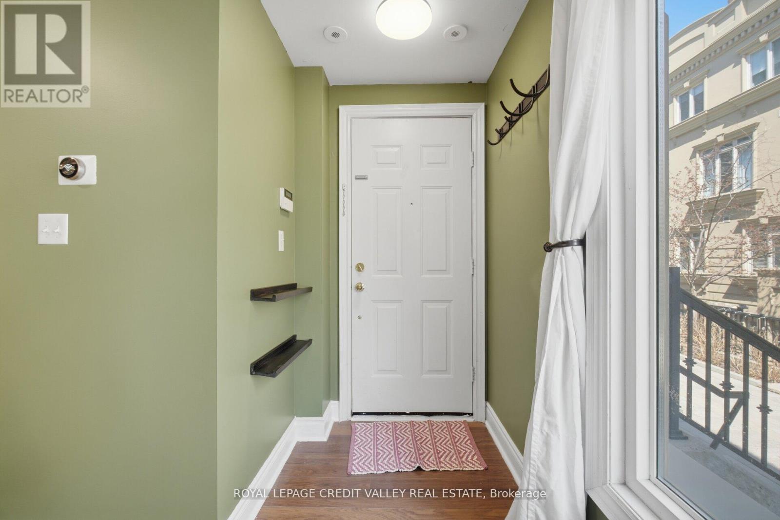Th21 - 88 Carr Street, Toronto, Ontario  M5T 1B7 - Photo 4 - C13161828