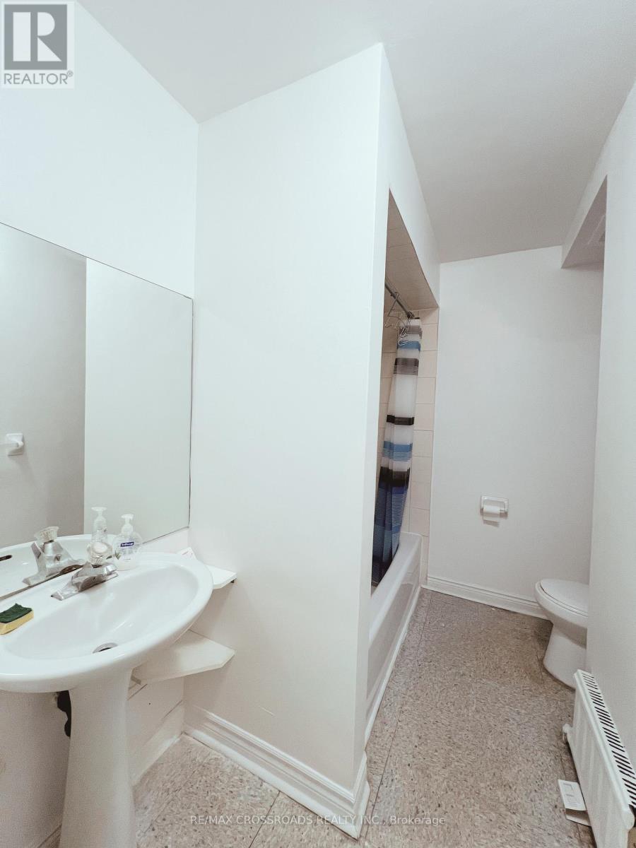 1 - 1324 Gerrard Street E, Toronto, Ontario  M4L 1Z1 - Photo 4 - E13161962
