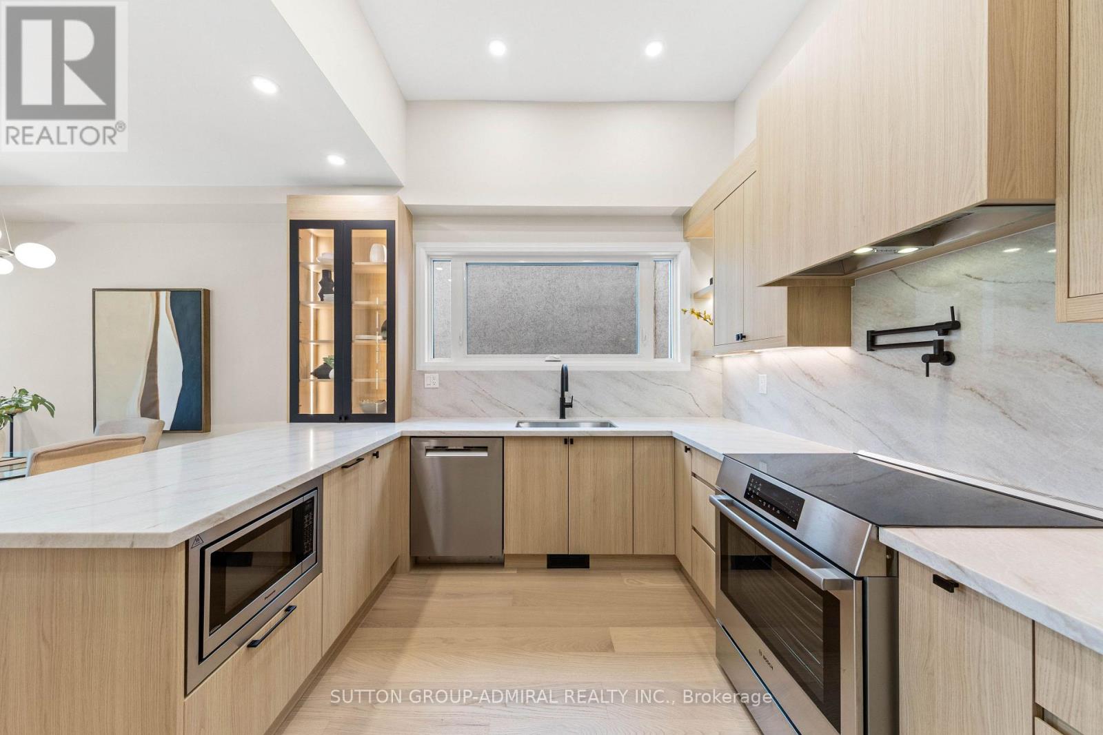 35 Beechwood Drive, Toronto (Broadview North), Ontario  M4K 3H7 - Photo 17 - E13162502